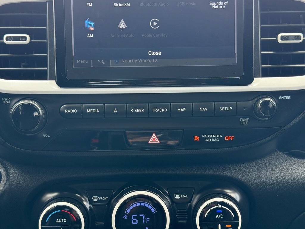 Used 2024 Hyundai Venue Limited FWD image 21