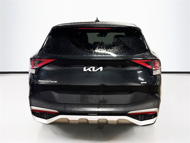 Used 2023 Kia Sportage LX image 6