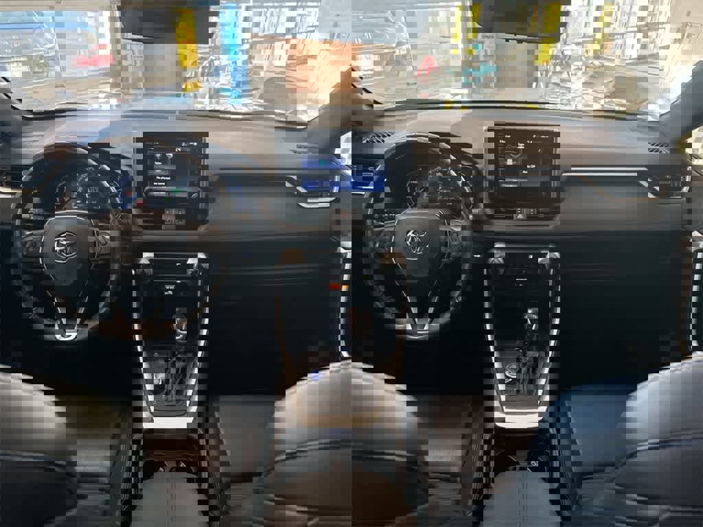 Used 2020 Toyota RAV4 XSE image 16