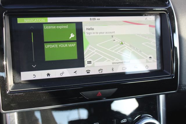 Used 2020 Jaguar XE S image 20