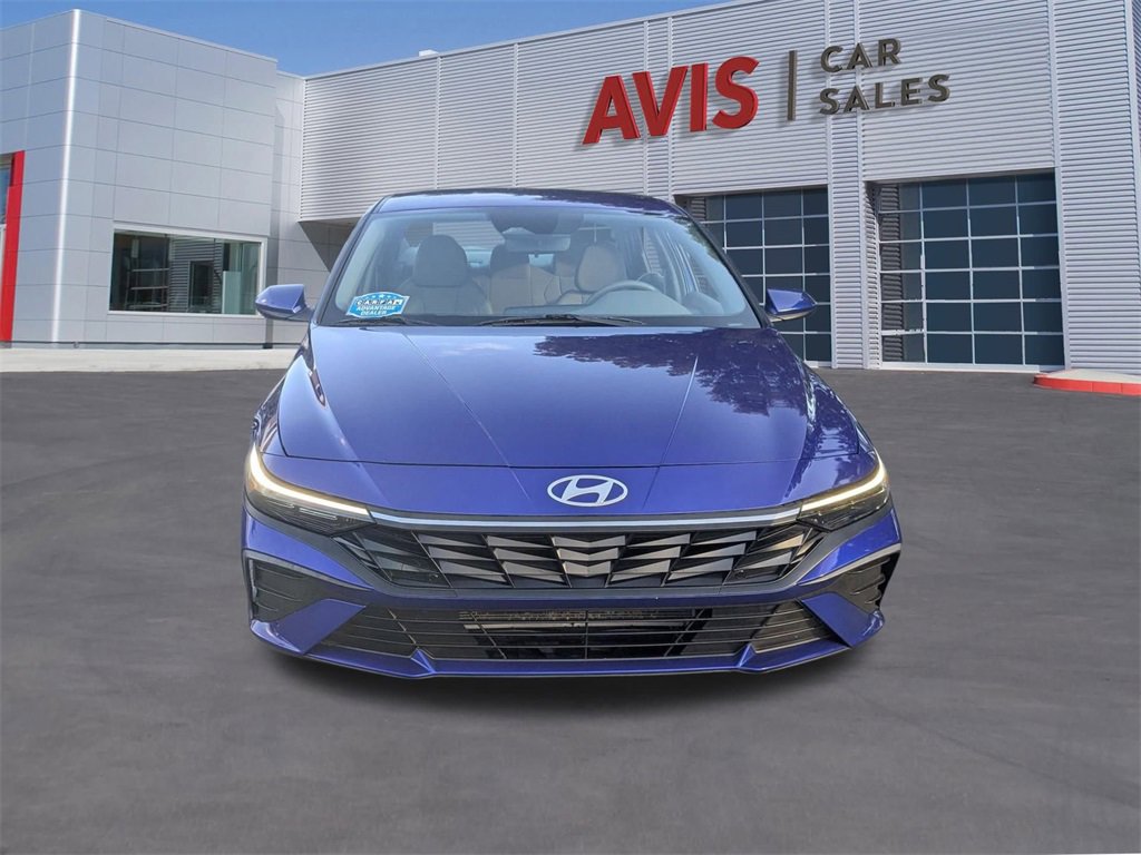 Used 2024 Hyundai Elantra SEL image 2