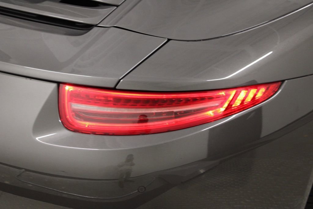 Used 2016 Porsche 911 Carrera S image 9