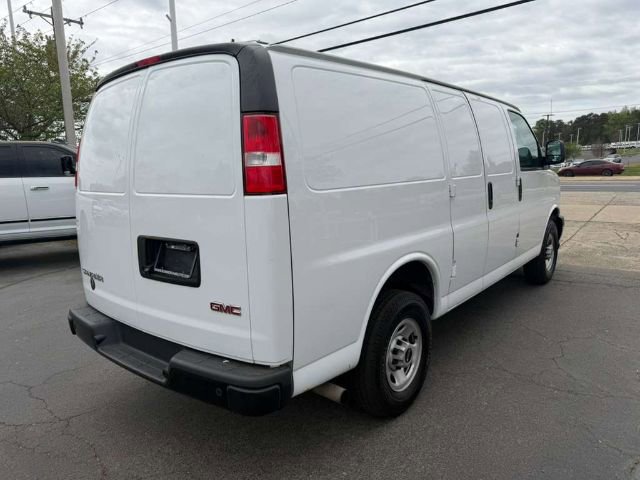 Used 2023 GMC Savana 2500 w/ Driver Convenience Package image 8