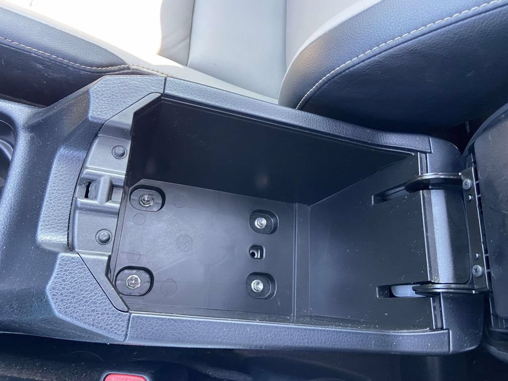 Used 2017 Toyota RAV4 Limited FWD image 25