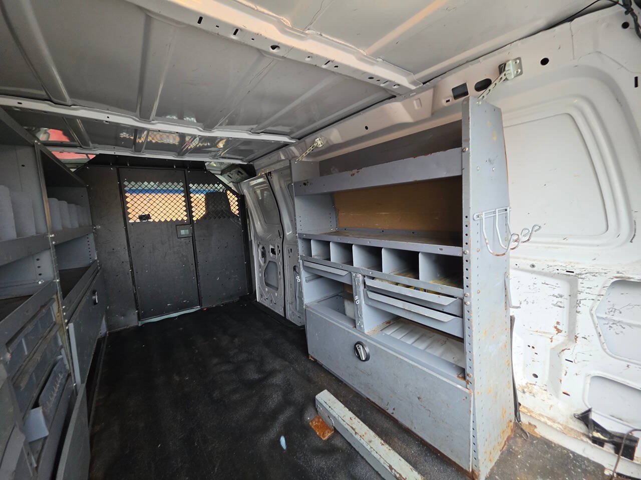Used 2014 Ford E-350 and Econoline 350 Super Duty RWD image 6