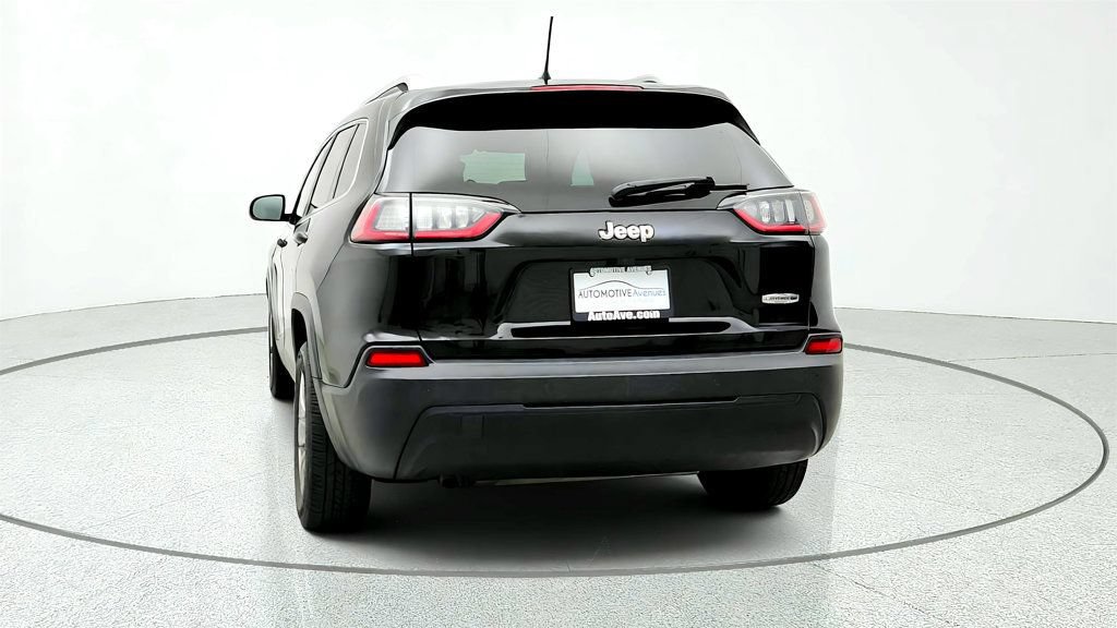 Used 2021 Jeep Cherokee Latitude Plus FWD image 6