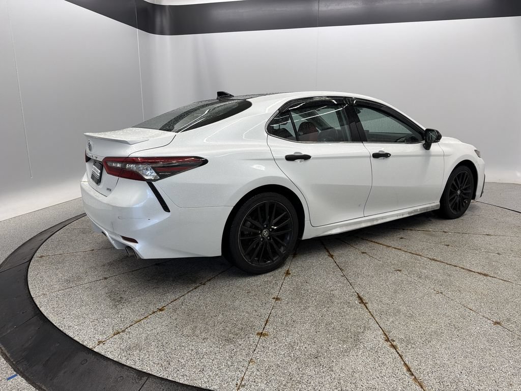 Used 2023 Toyota Camry XSE FWD image 6