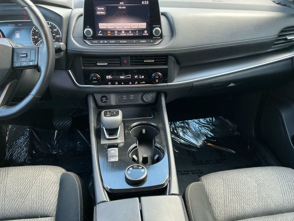 Used 2025 Nissan Rogue SV AWD/4WD image 11