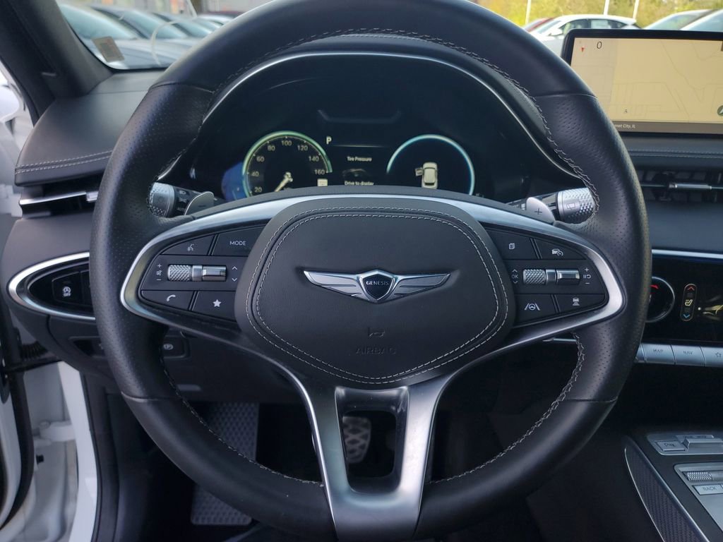 Used 2023 Genesis GV70 2.5T w/ Sport Prestige Package image 17