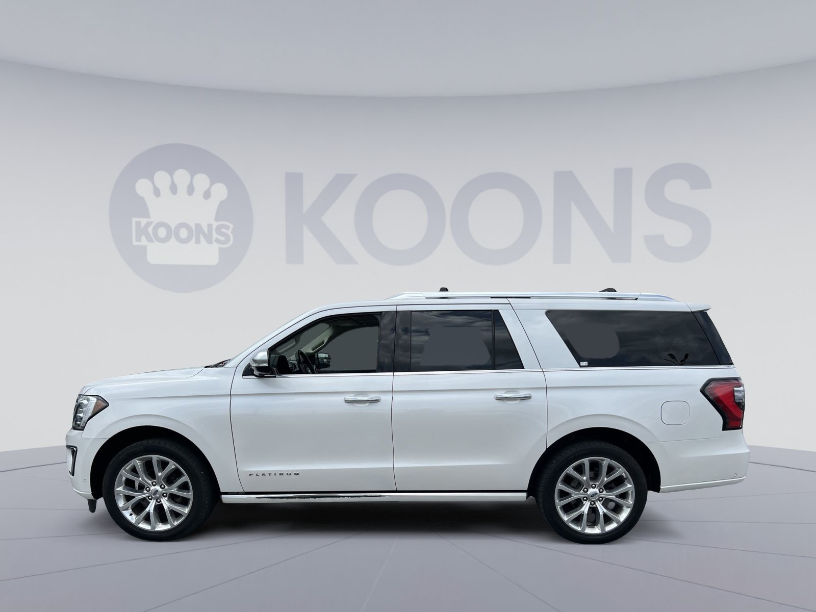 Used 2018 Ford Expedition Max Platinum AWD/4WD image 2