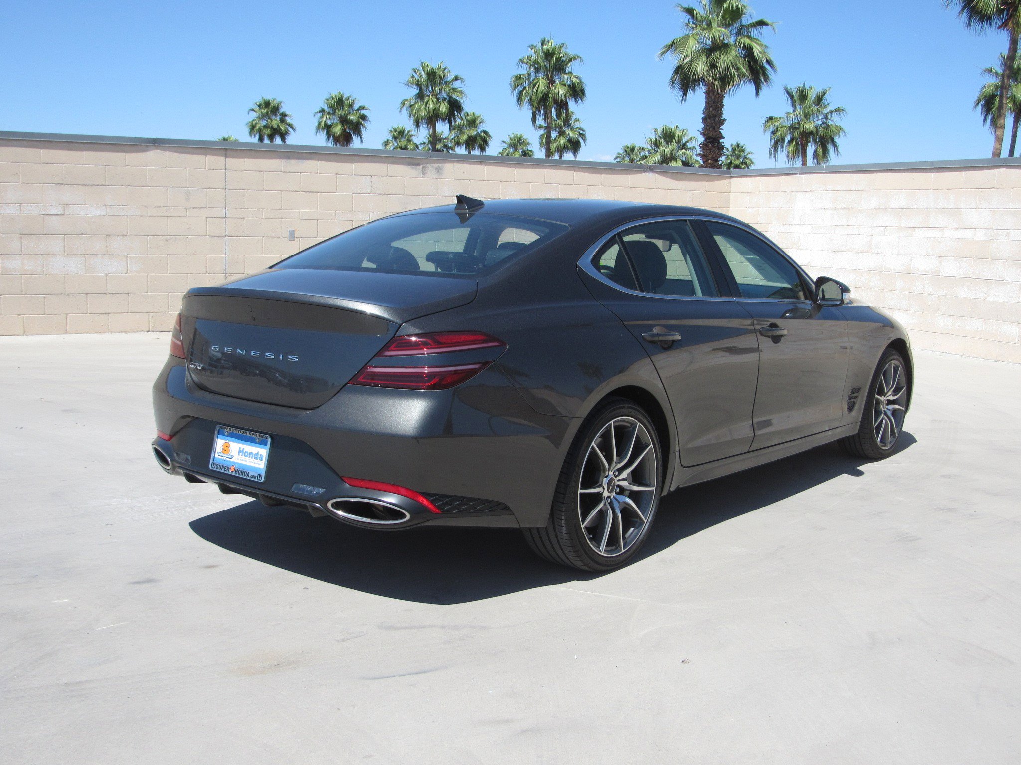 Used 2025 Genesis G70 2.5T image 5