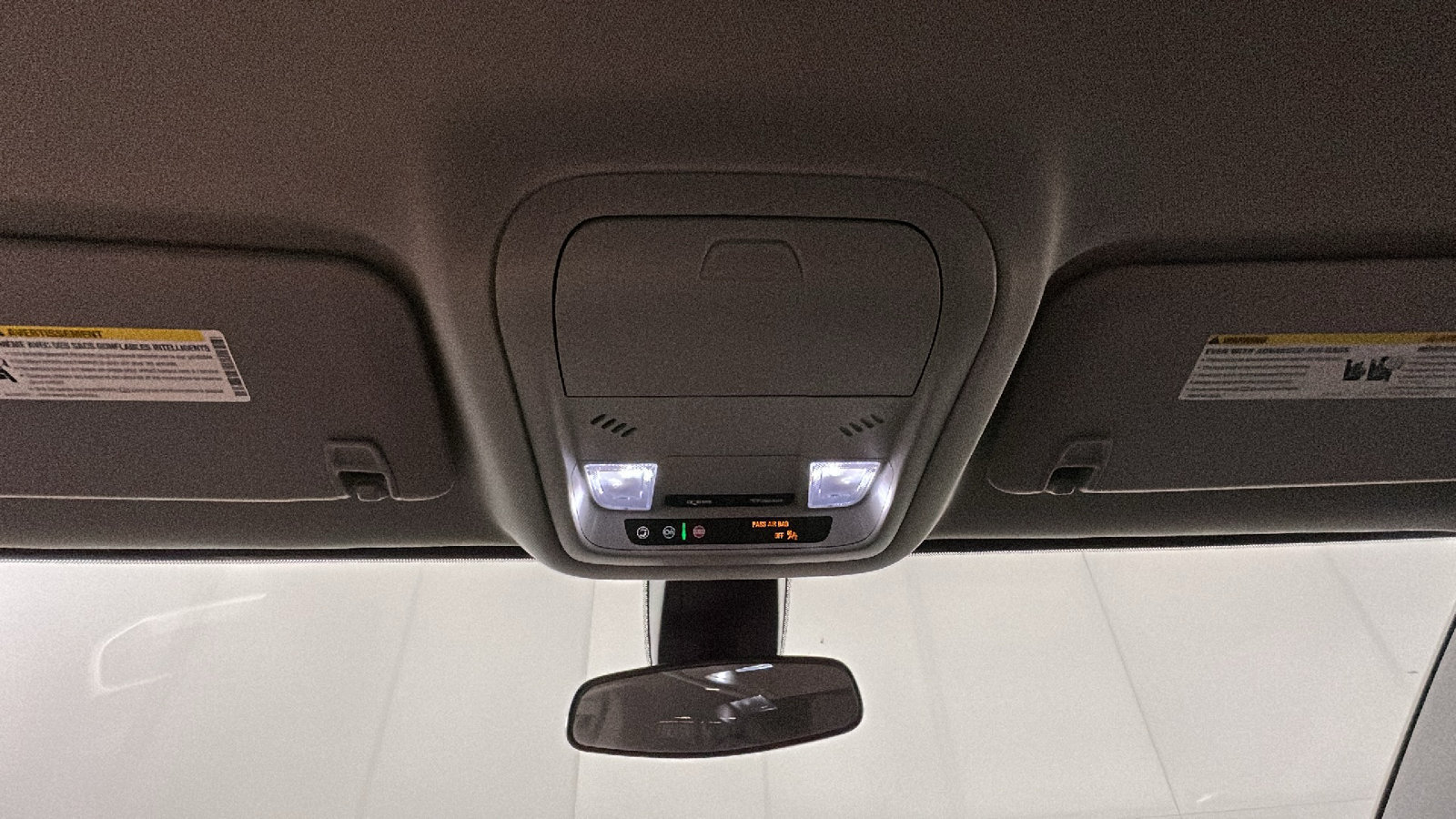 Used 2023 GMC Acadia SLE w/ Driver Convenience Package FWD image 31
