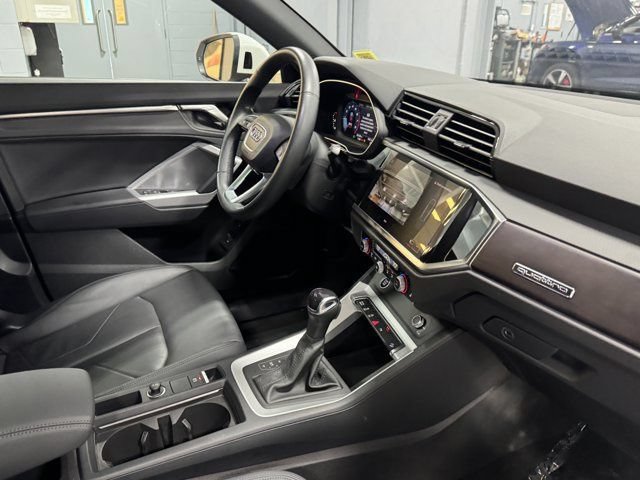 Certified 2023 Audi Q3 2.0T Premium w/ Convenience Package AWD/4WD image 30