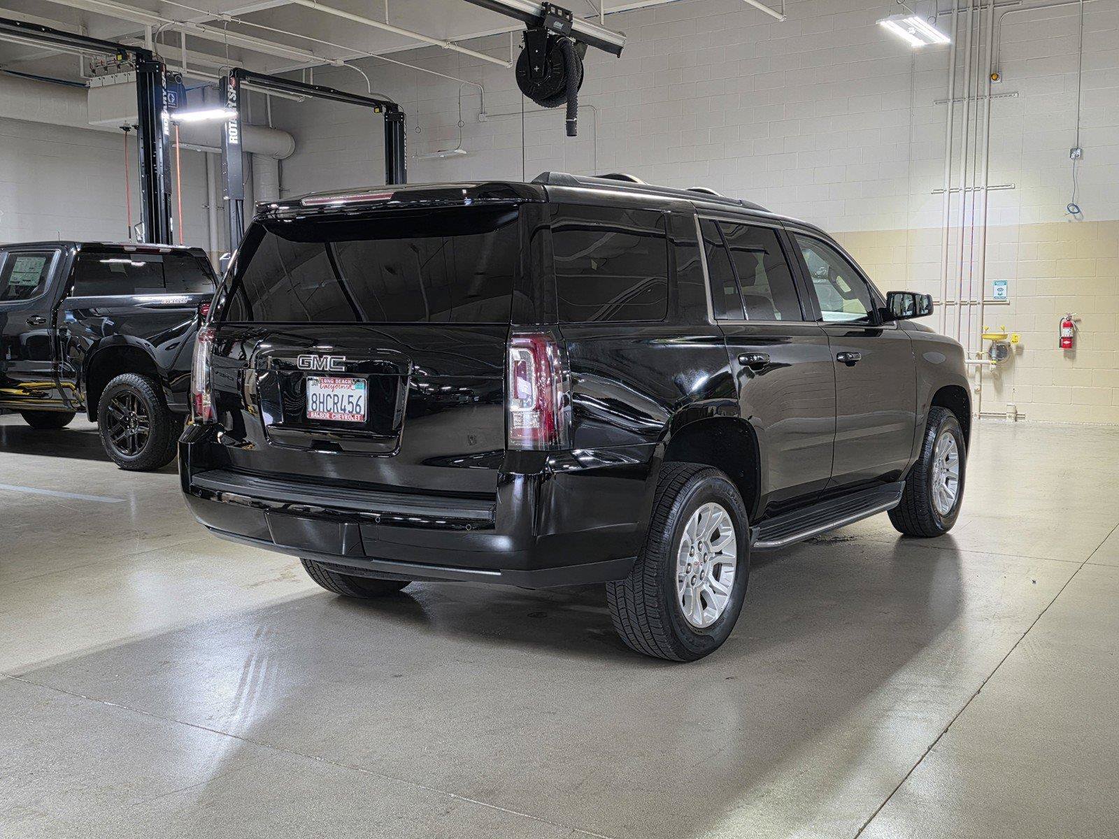 Used 2017 GMC Yukon SLT AWD/4WD image 7