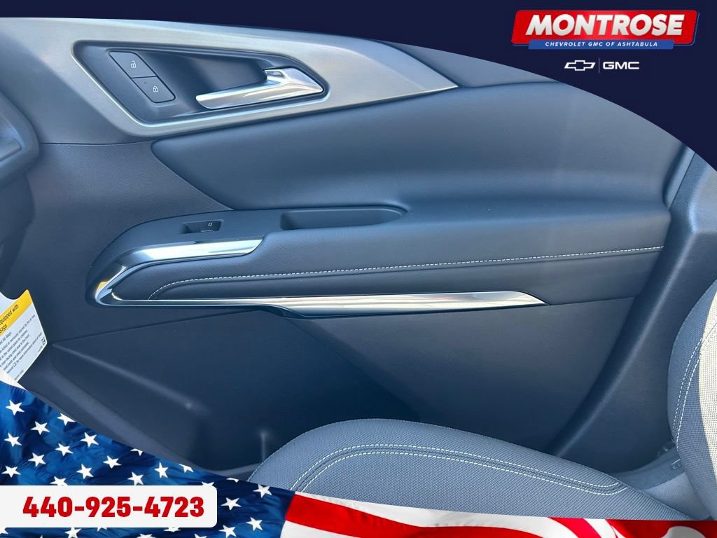New 2026 Chevrolet Traverse LT w/ Sun and Wheel Package FWD image 10