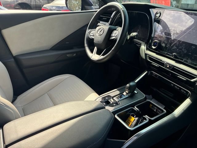 Used 2024 Lexus TX 350 FWD w/ Technology Package image 4