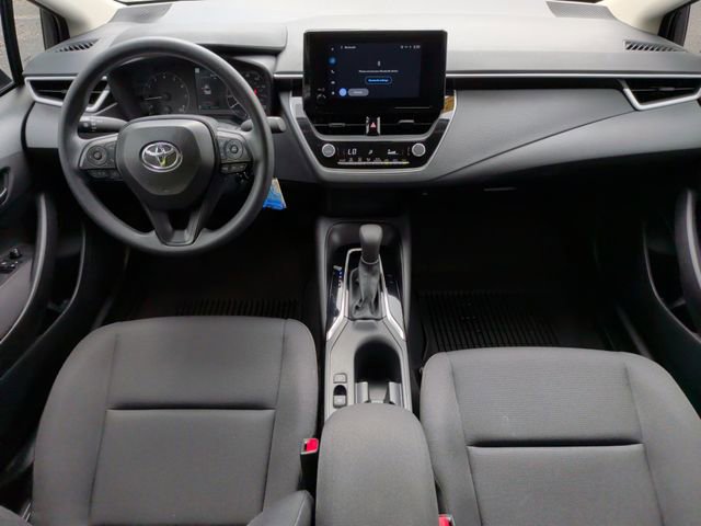 Used 2025 Toyota Corolla LE FWD image 31