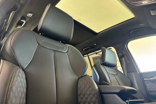 New 2026 Jeep Grand Cherokee Summit AWD/4WD image 14