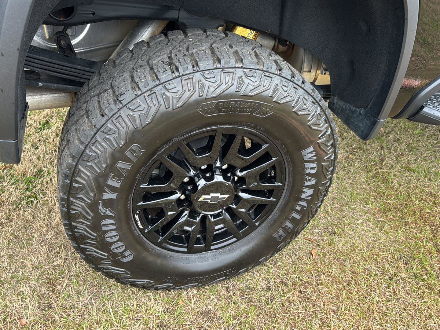 Used 2024 Chevrolet Silverado 2500 ZR2 w/ Technology Package image 33