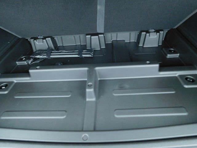 New 2026 Chevrolet Suburban LS w/ LPO, Chrome Package AWD/4WD image 13