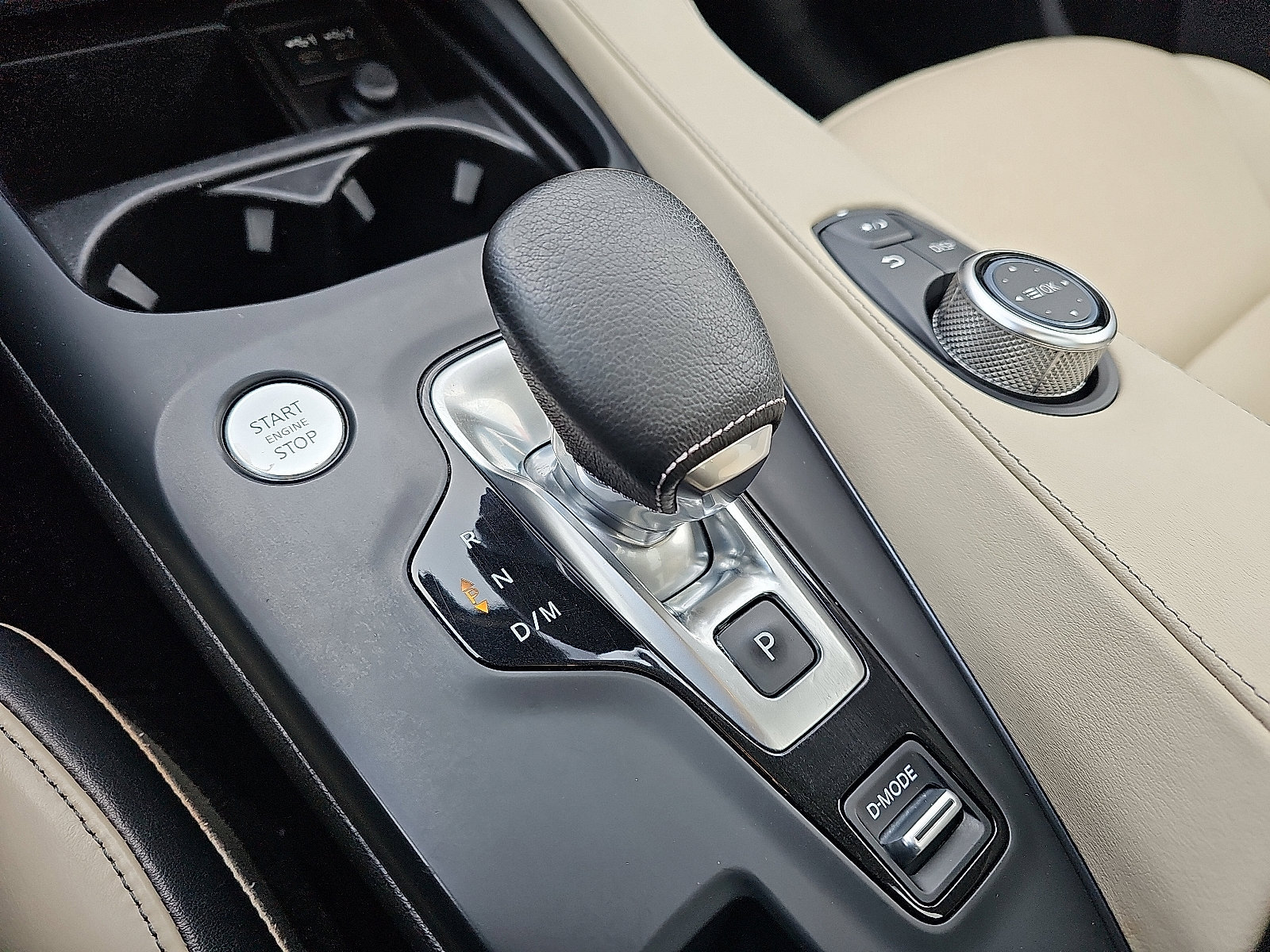 Used 2022 INFINITI QX50 Luxe w/ Cargo Package image 16