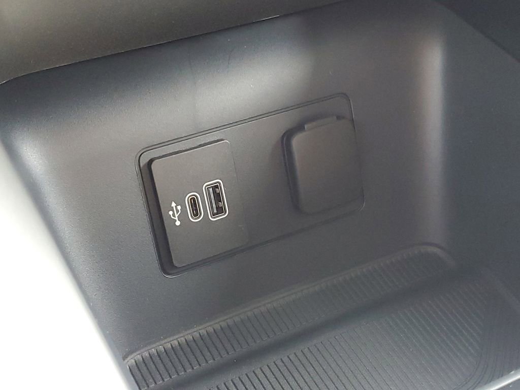 New 2026 Ford Explorer Active AWD/4WD image 19