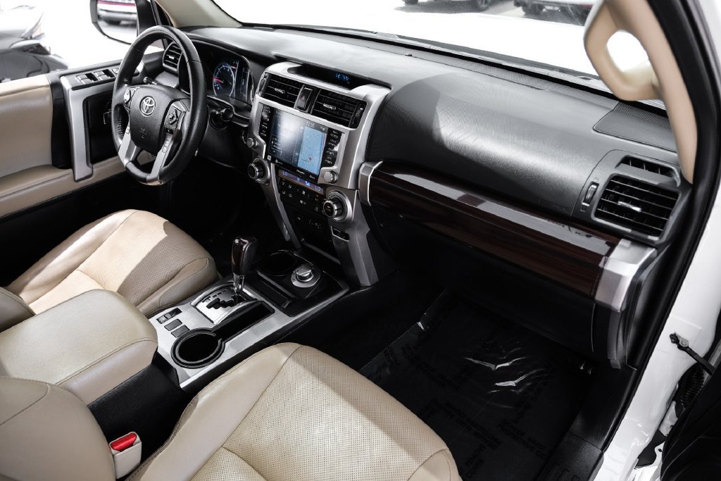 Used 2022 Toyota 4Runner Limited AWD/4WD image 10