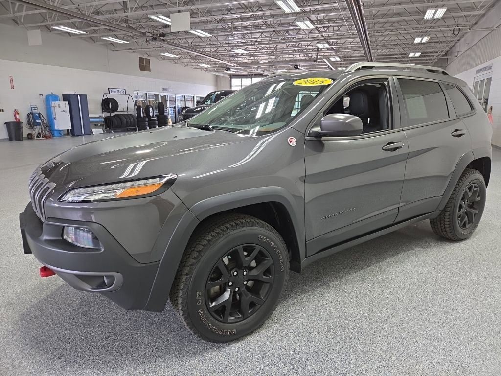 Used 2015 Jeep Cherokee Trailhawk w/ Leather Interior Group image 3