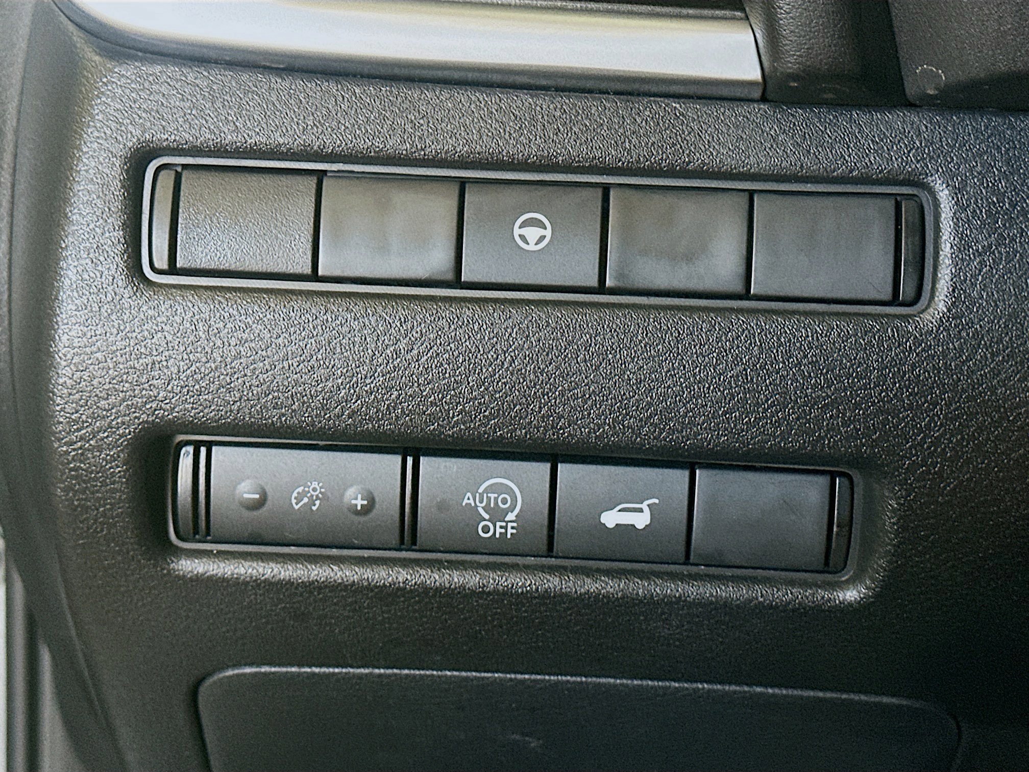 Used 2024 Nissan Rogue SV image 17