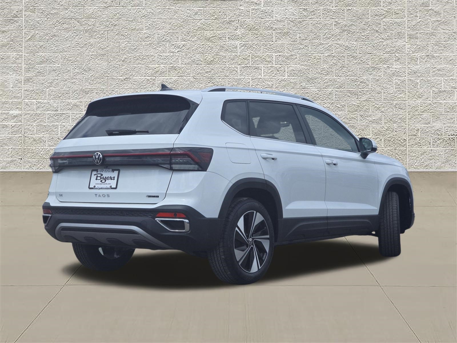 New 2026 Volkswagen Taos SE AWD/4WD image 7