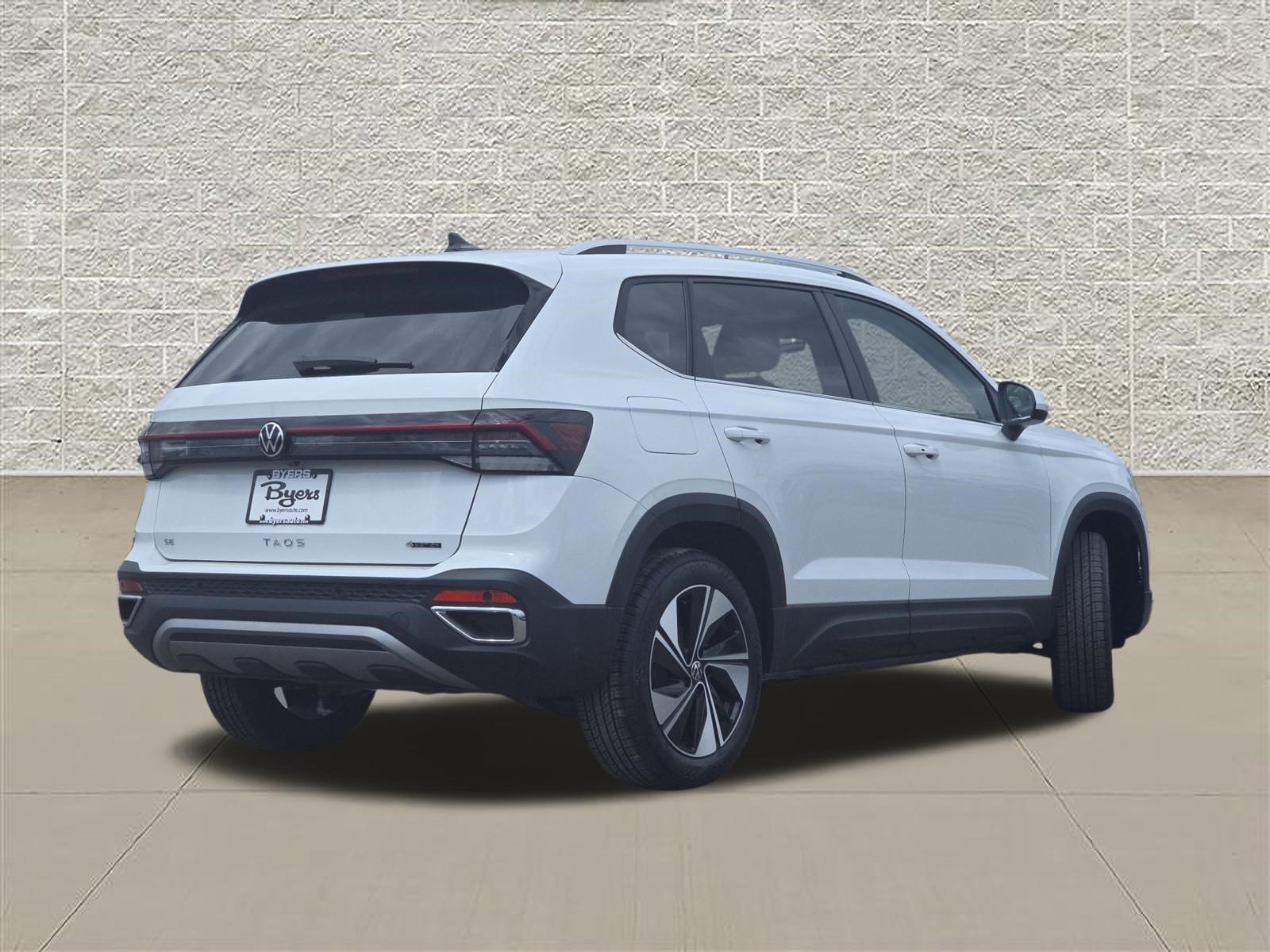 New 2026 Volkswagen Taos SE AWD/4WD image 7