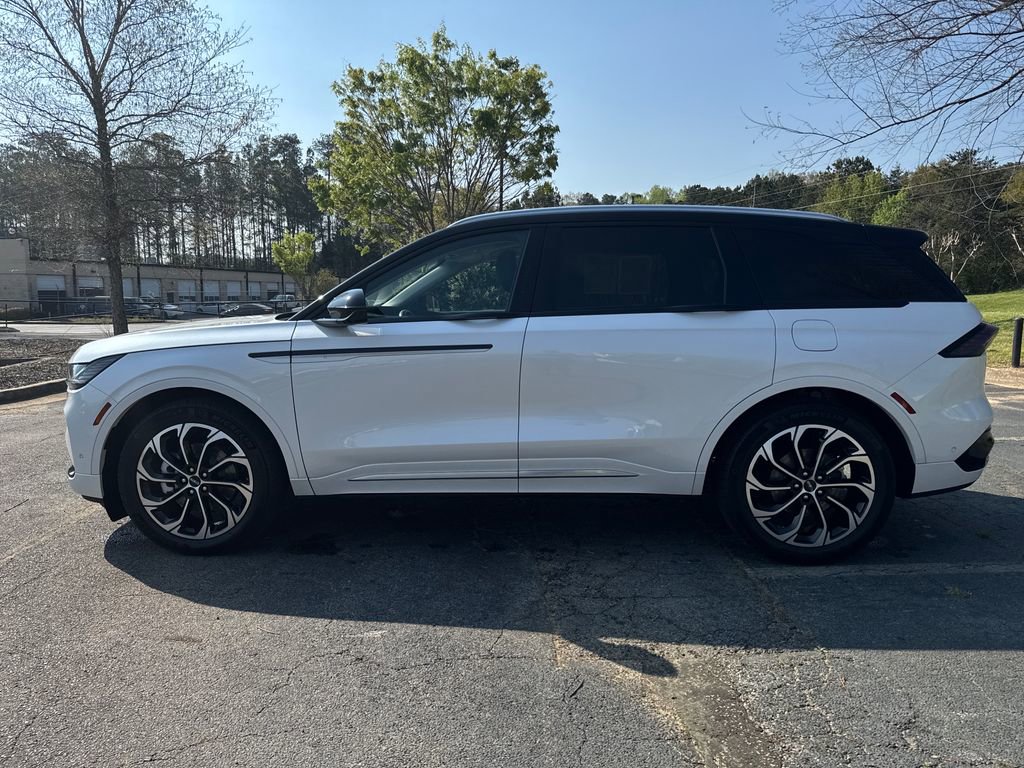 Used 2024 Lincoln Nautilus Reserve w/ Equipment Group 202A image 22