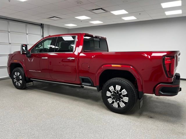 Used 2022 GMC Sierra 3500 Denali w/ Denali Ultimate Package AWD/4WD image 7