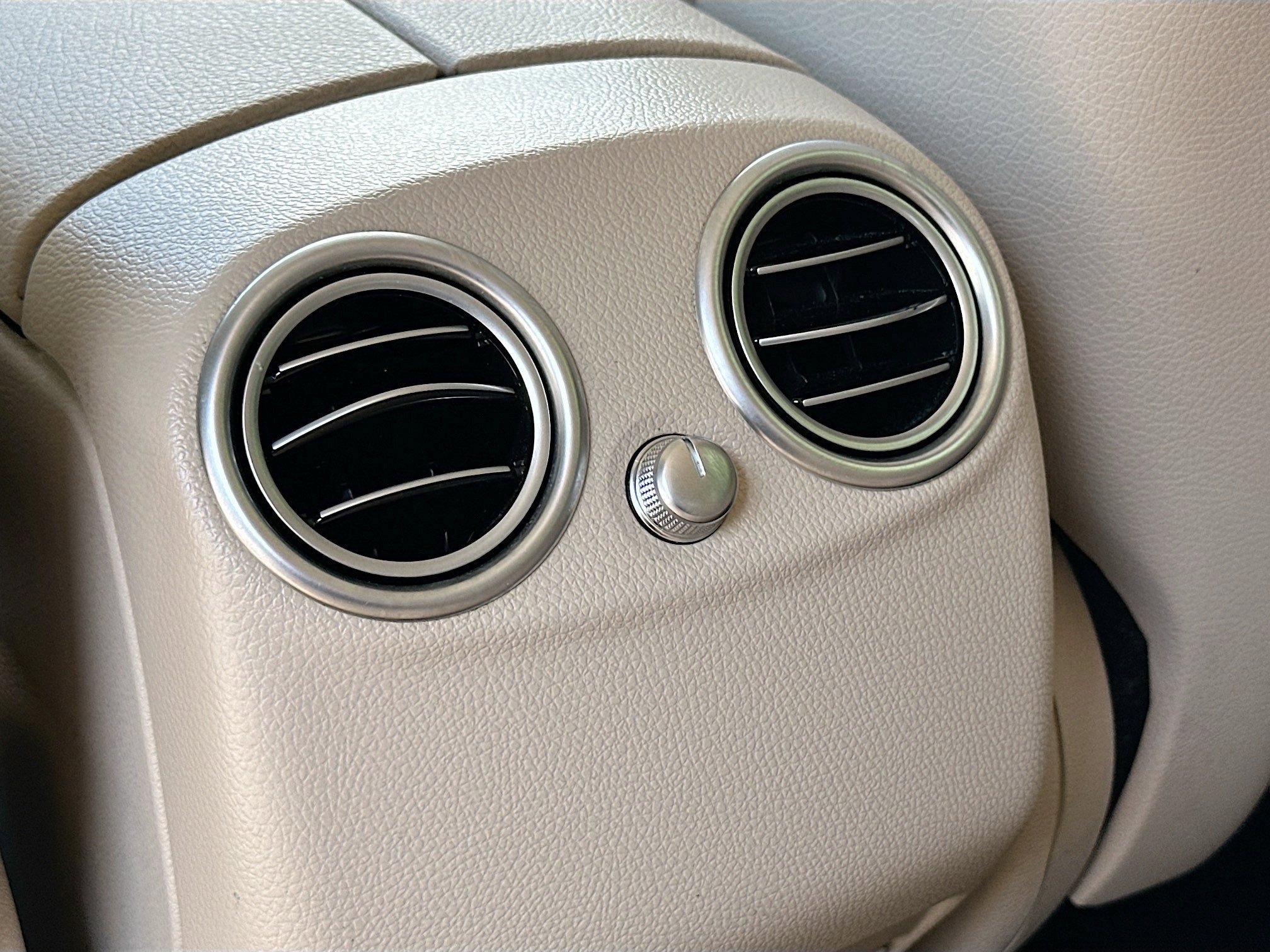 Used 2021 Mercedes-Benz GLC 300 image 24