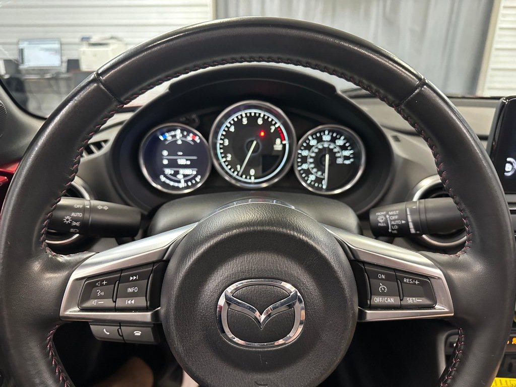 Used 2019 MAZDA MX-5 Miata RF Grand Touring RWD image 2