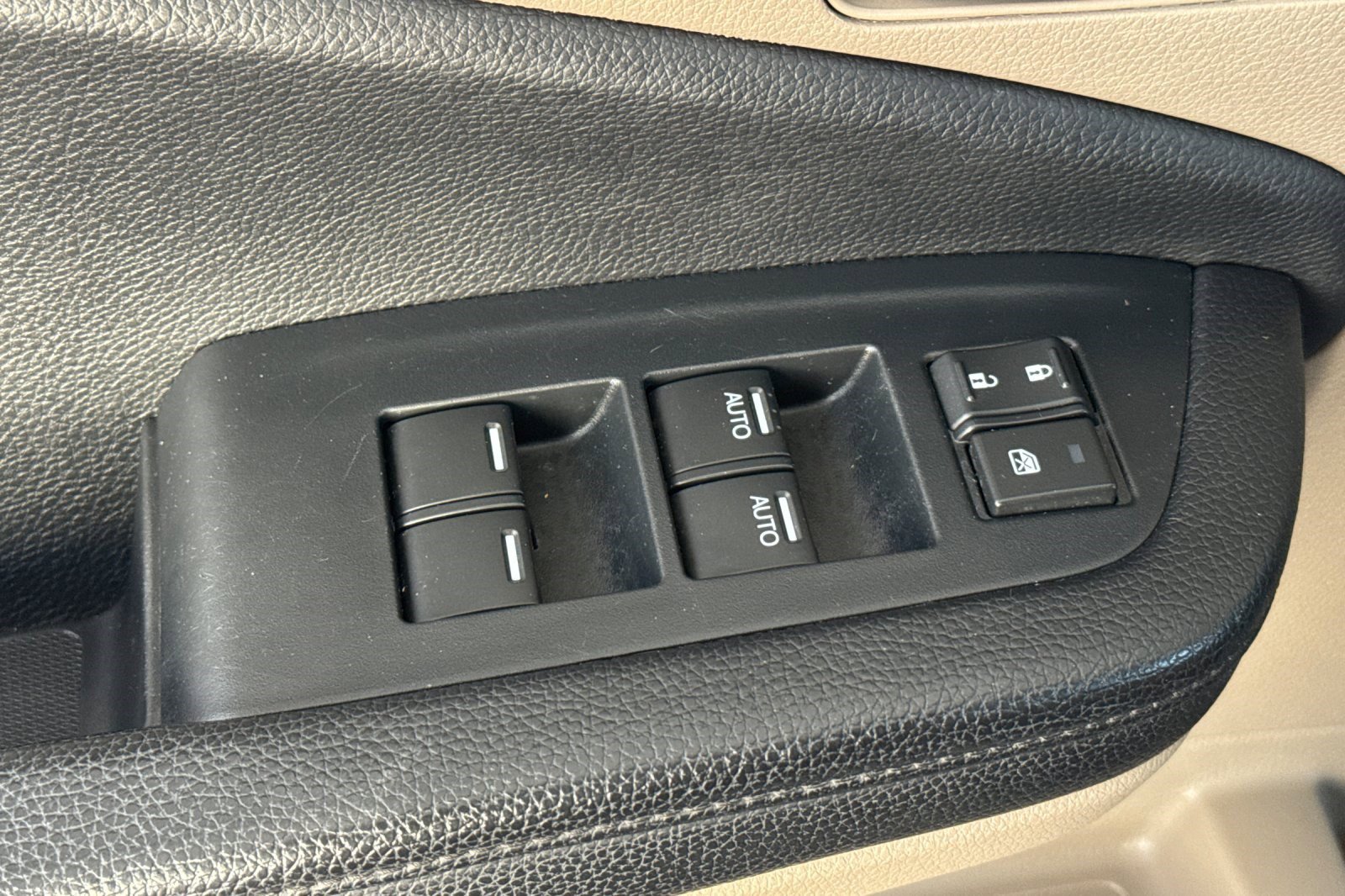 Used 2021 Honda Pilot Elite image 13