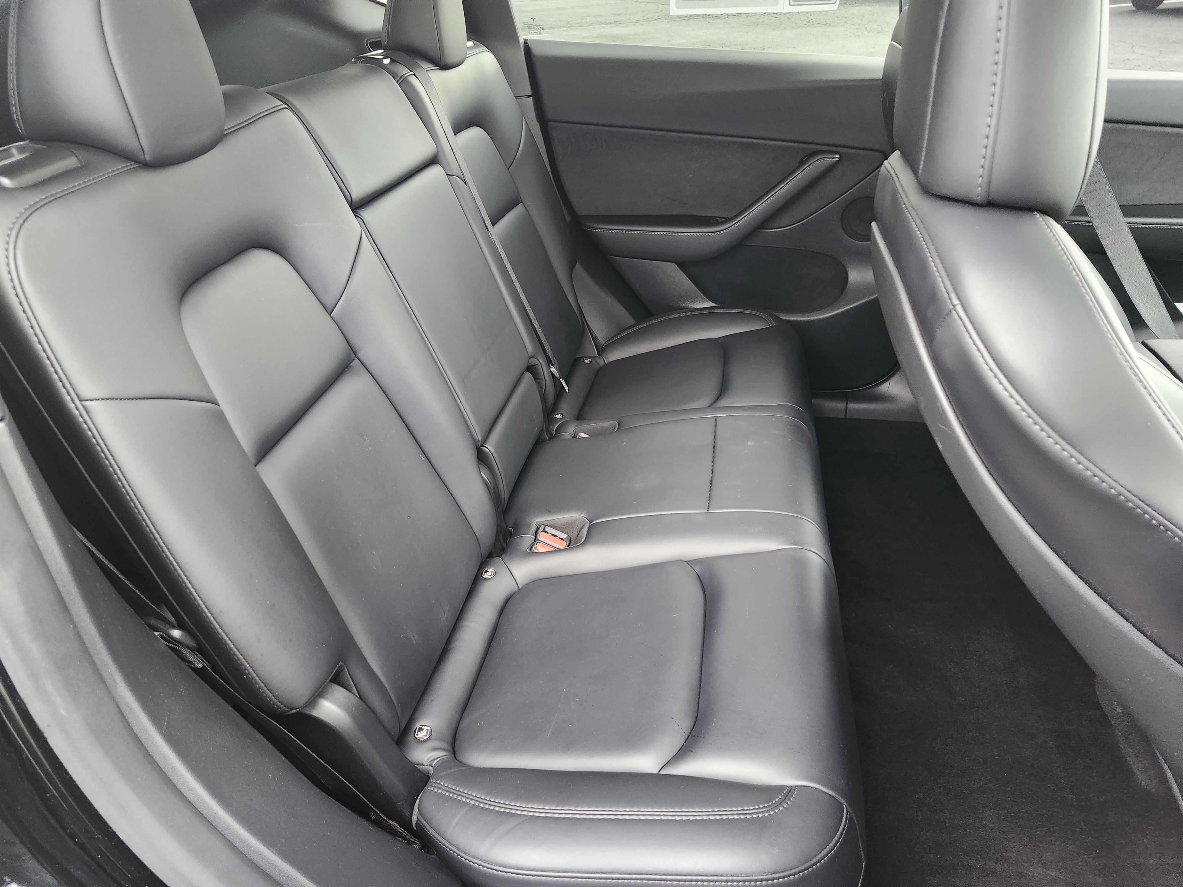 Used 2021 Tesla Model Y Long Range image 21