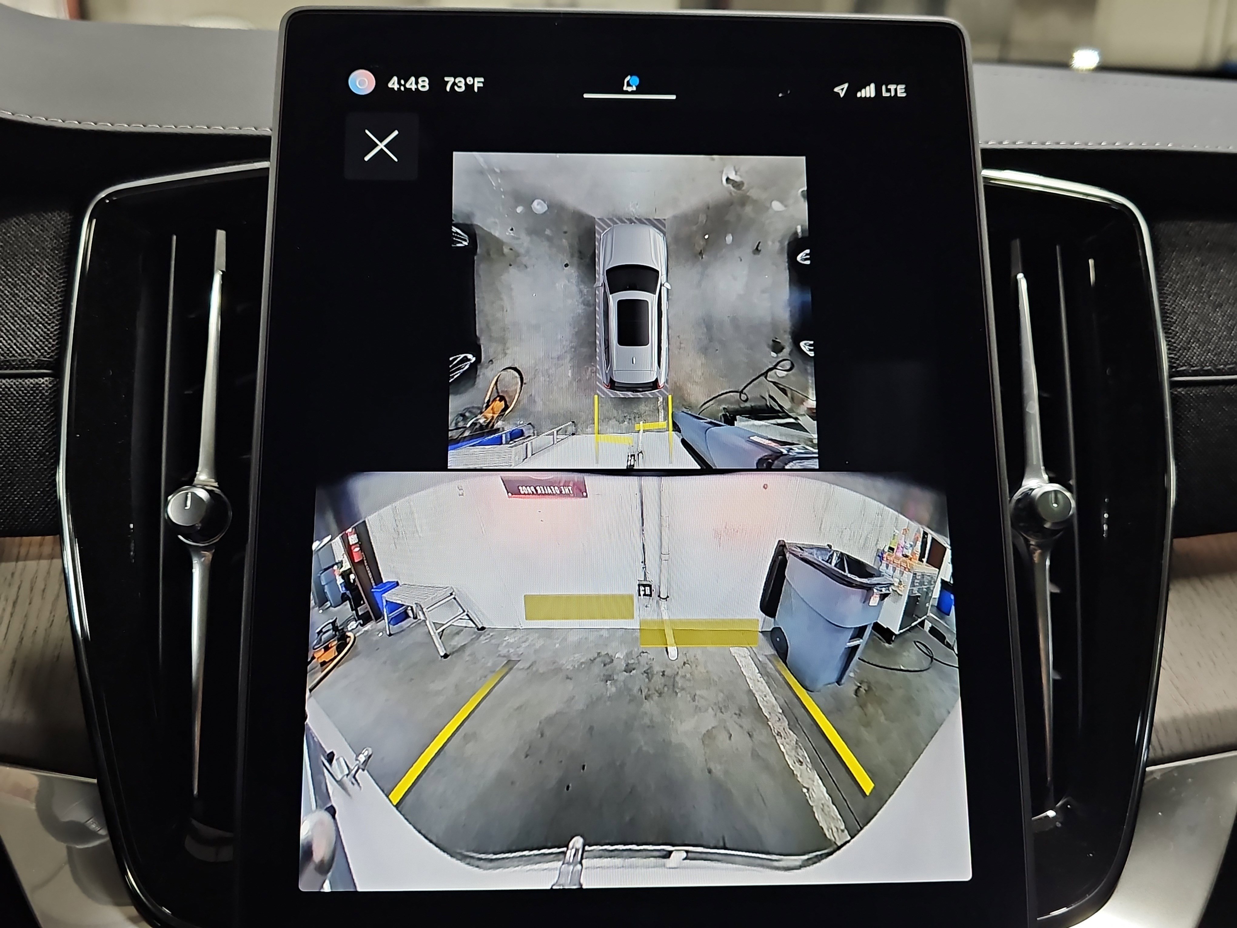 Used 2025 Volvo XC90 T8 Ultra w/ Protection Package Premier image 25