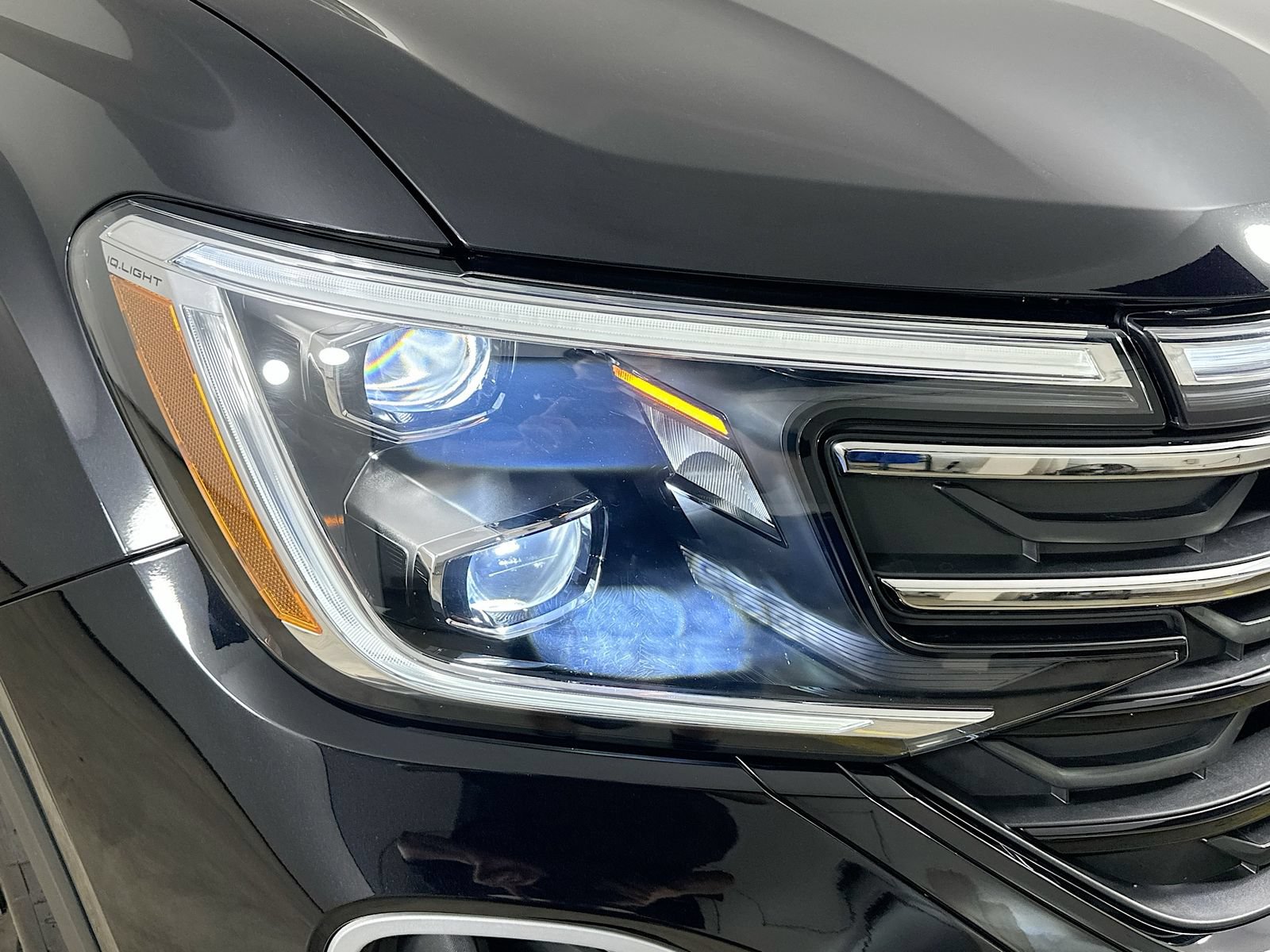 Certified 2024 Volkswagen Atlas Peak Edition SEL AWD/4WD image 10
