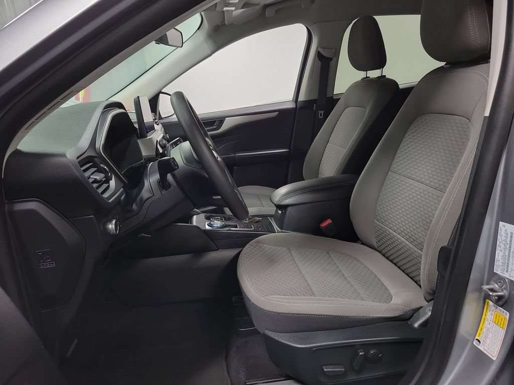 Used 2022 Ford Escape SE FWD image 13