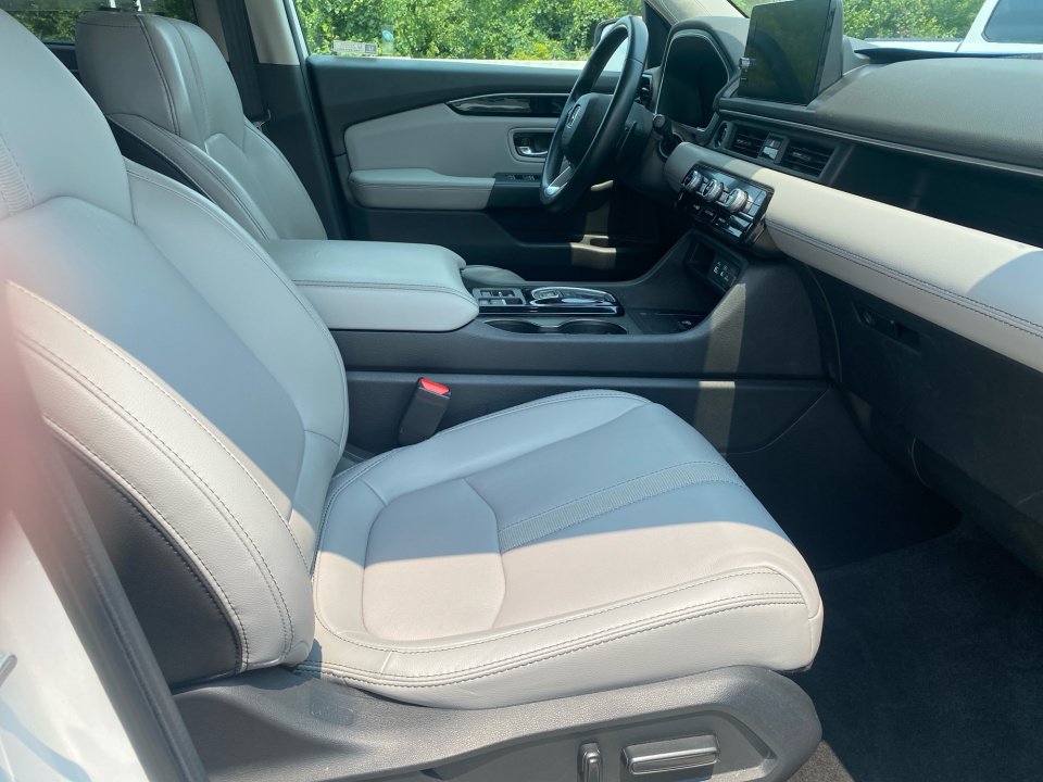 Certified 2024 Honda Pilot EX-L image 33