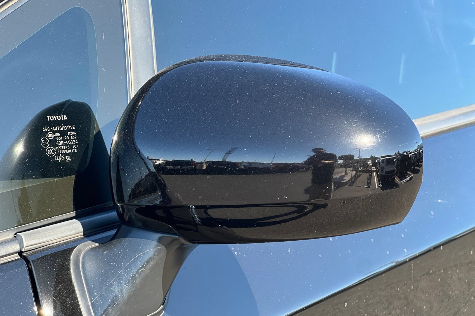 Used 2015 Toyota Prius Two FWD image 49