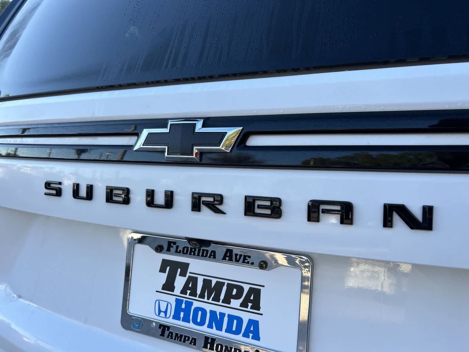 Used 2024 Chevrolet Suburban RST RWD image 7