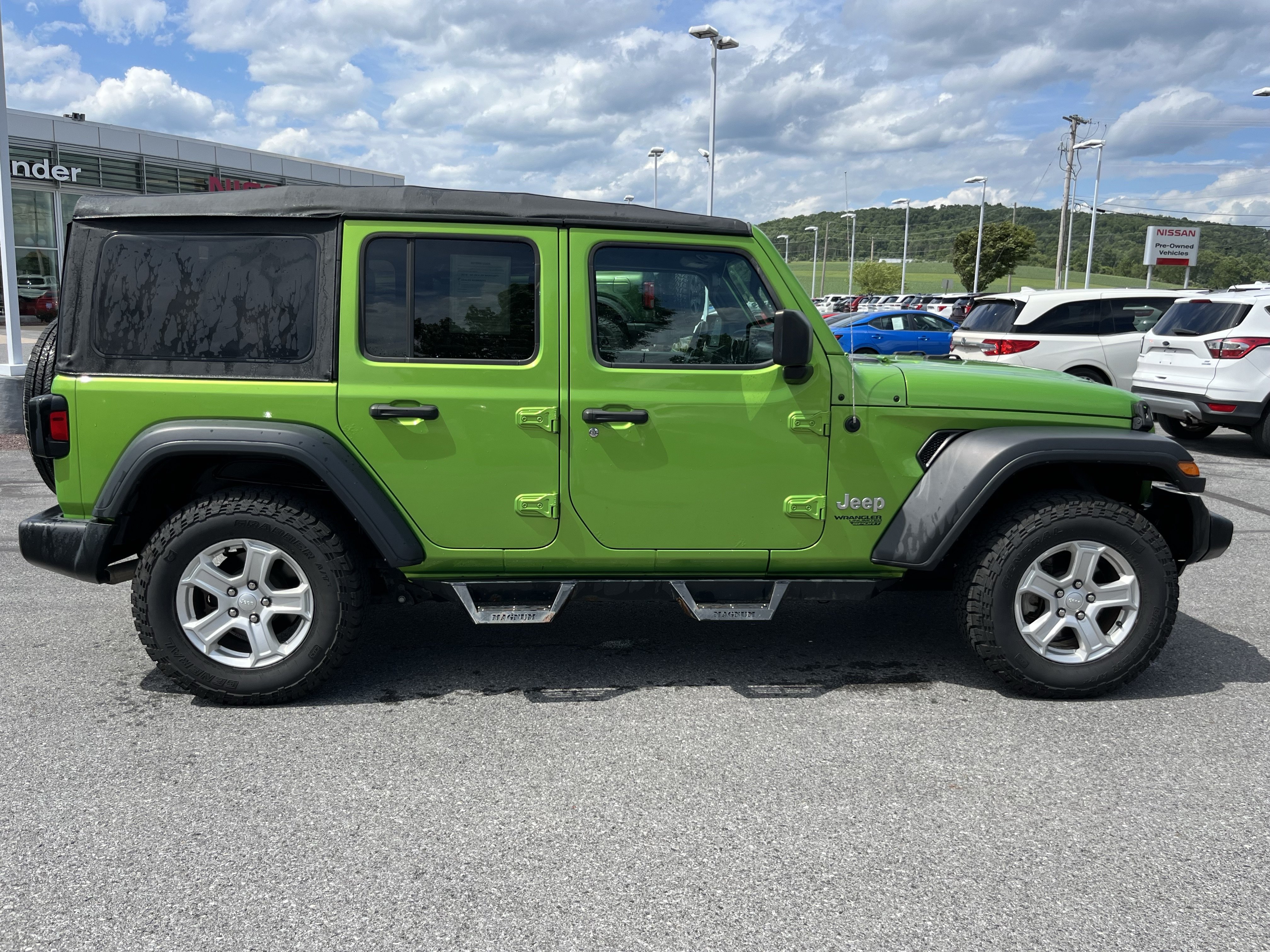 Used 2018 Jeep Wrangler Unlimited Sport S AWD/4WD image 2