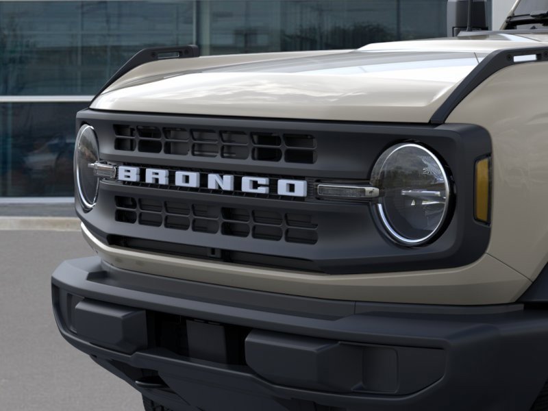 New 2026 Ford Bronco 4-Door AWD/4WD image 21
