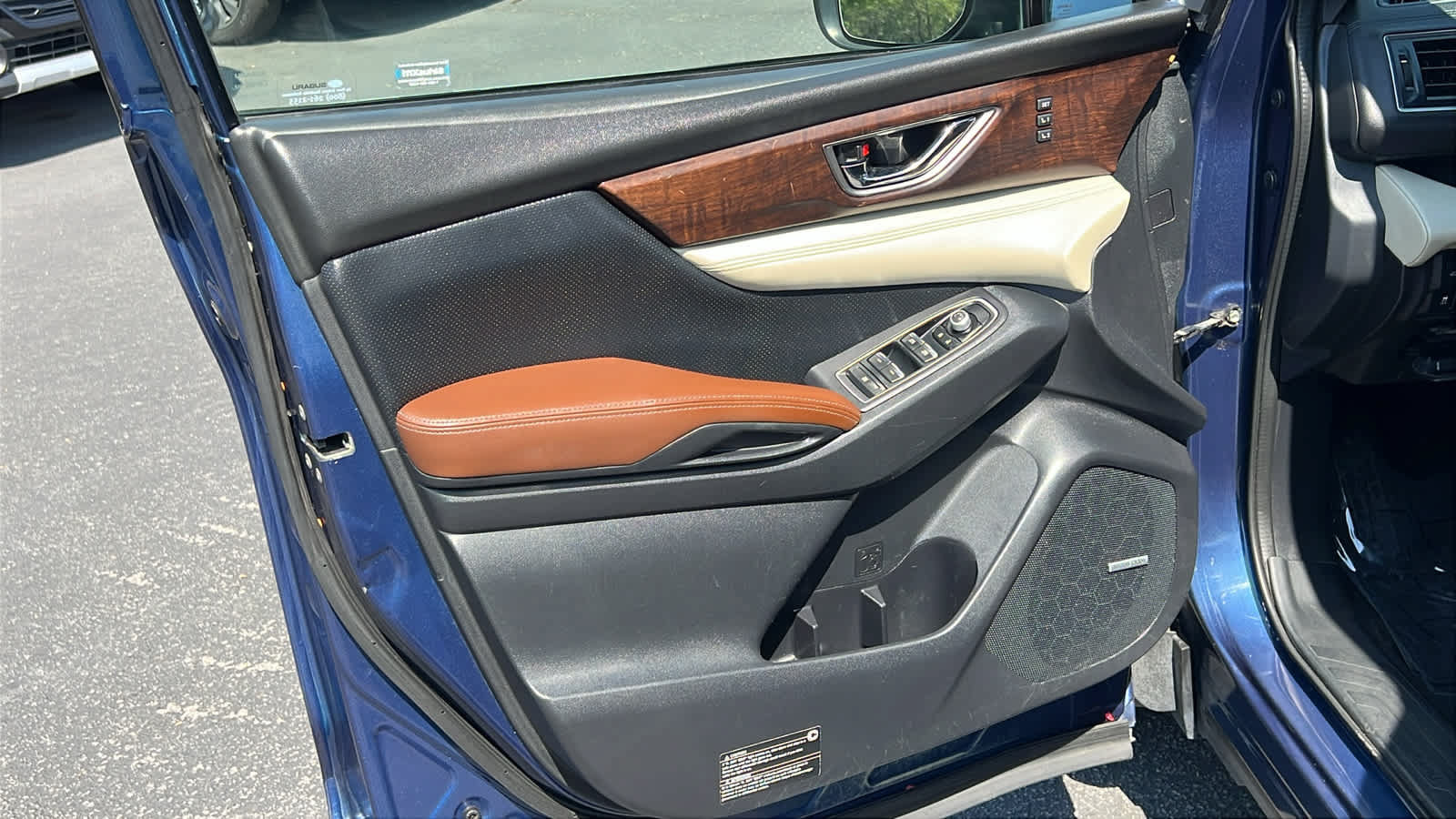Used 2019 Subaru Ascent Touring w/ Popular Package #3 AWD/4WD image 23