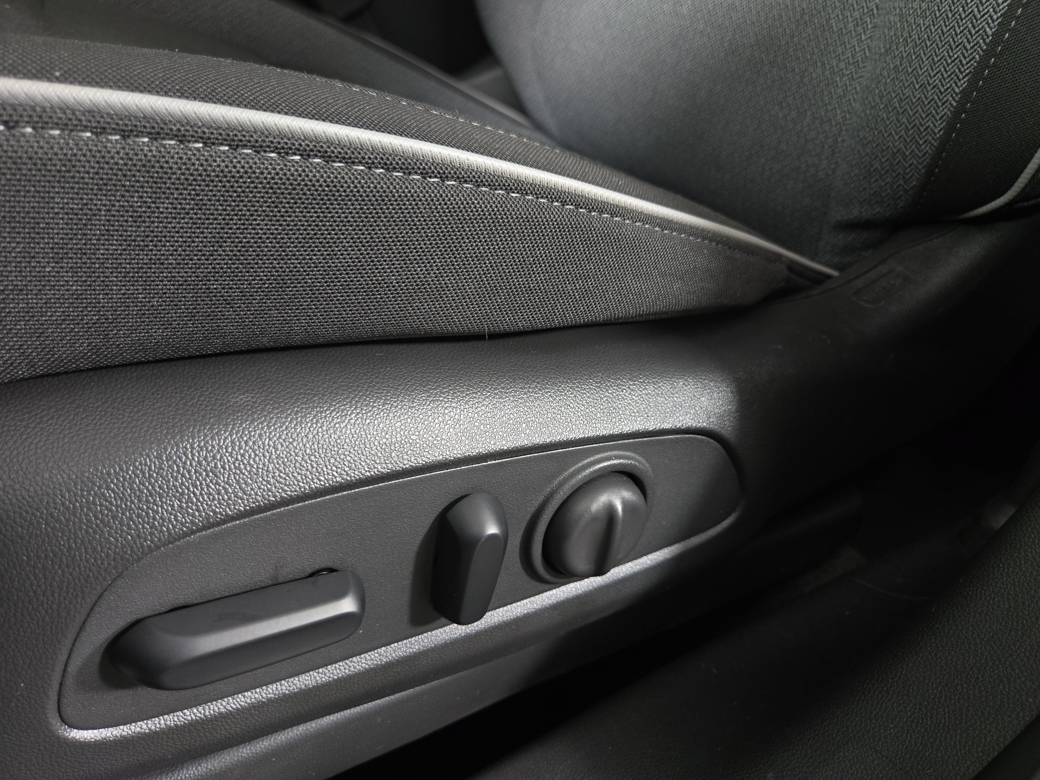 Certified 2023 Chevrolet TrailBlazer LT image 29