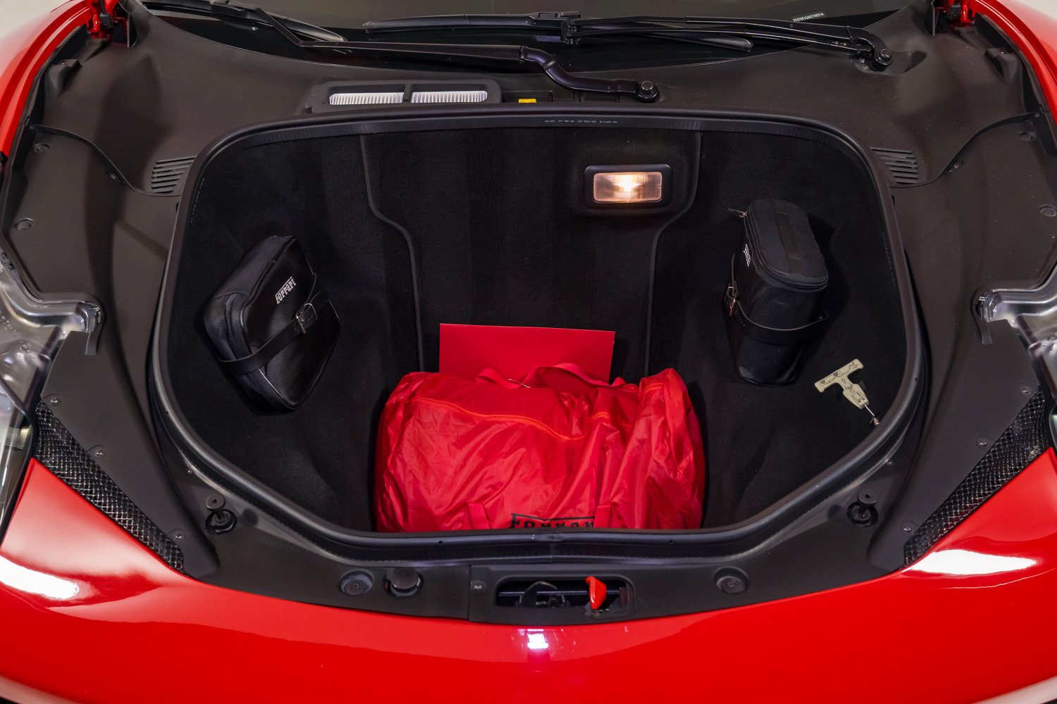 Used 2010 Ferrari 458 Italia Coupe RWD image 36