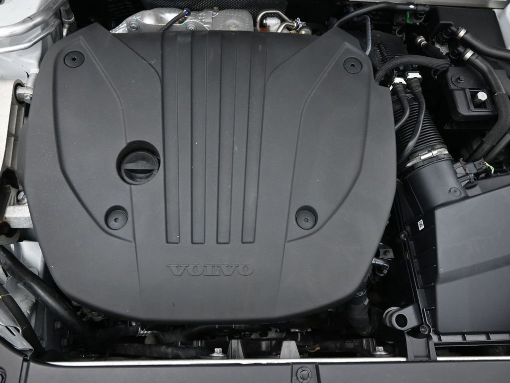 Used 2025 Volvo XC90 B5 Plus image 47