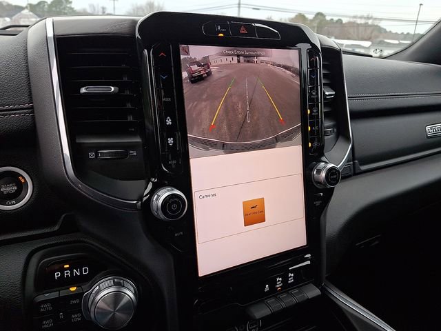 Used 2025 RAM 1500 Laramie image 16